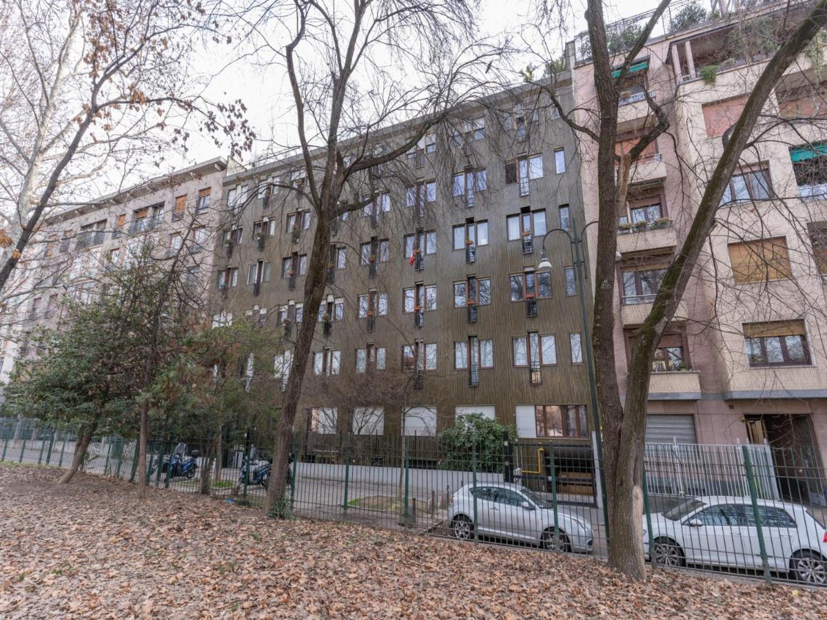 The Best Rent - Gorgeous One-Bedroom Apartment In Ticinese Milan Exterior photo
