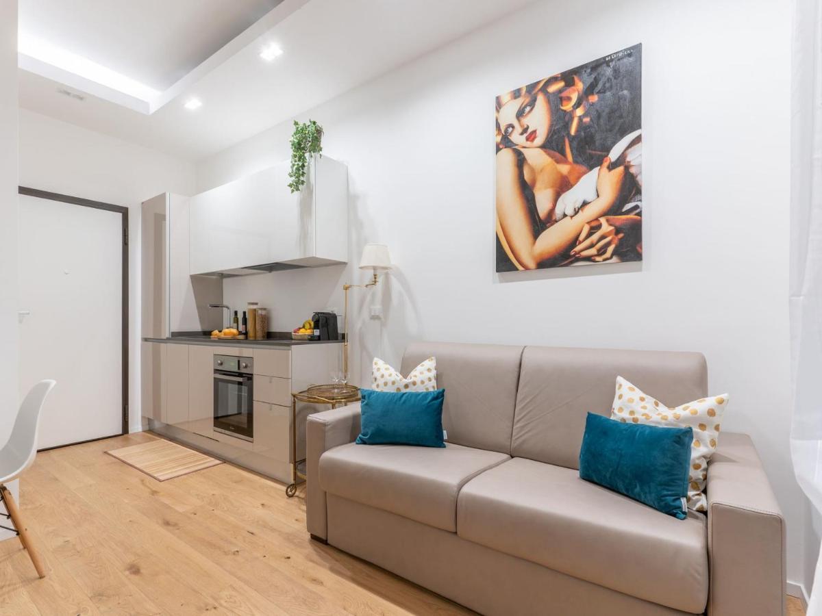 The Best Rent - Gorgeous One-Bedroom Apartment In Ticinese Milan Exterior photo